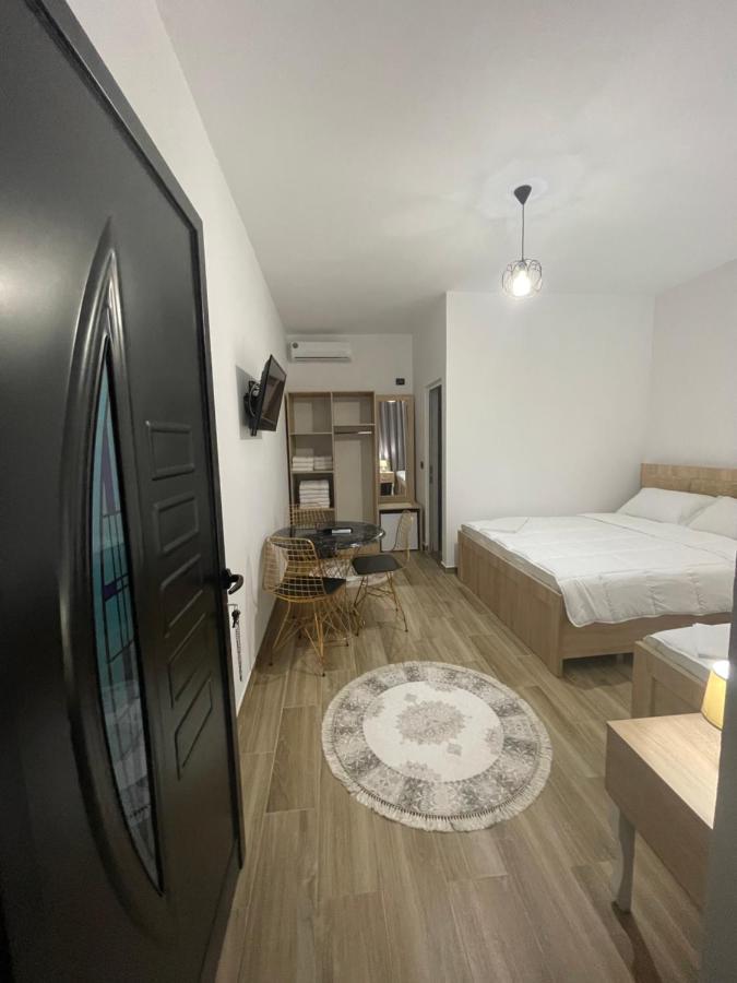 Four Generation Hotel Široka Eksteriør bilde