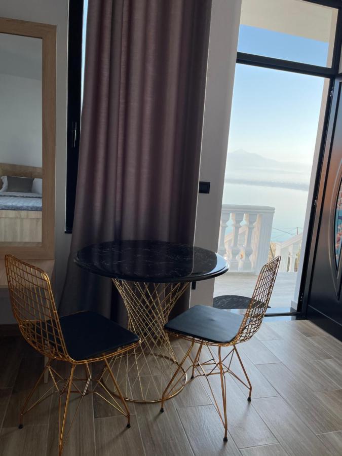 Four Generation Hotel Široka Eksteriør bilde