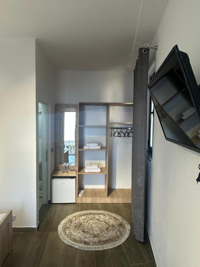 Four Generation Hotel Široka Eksteriør bilde