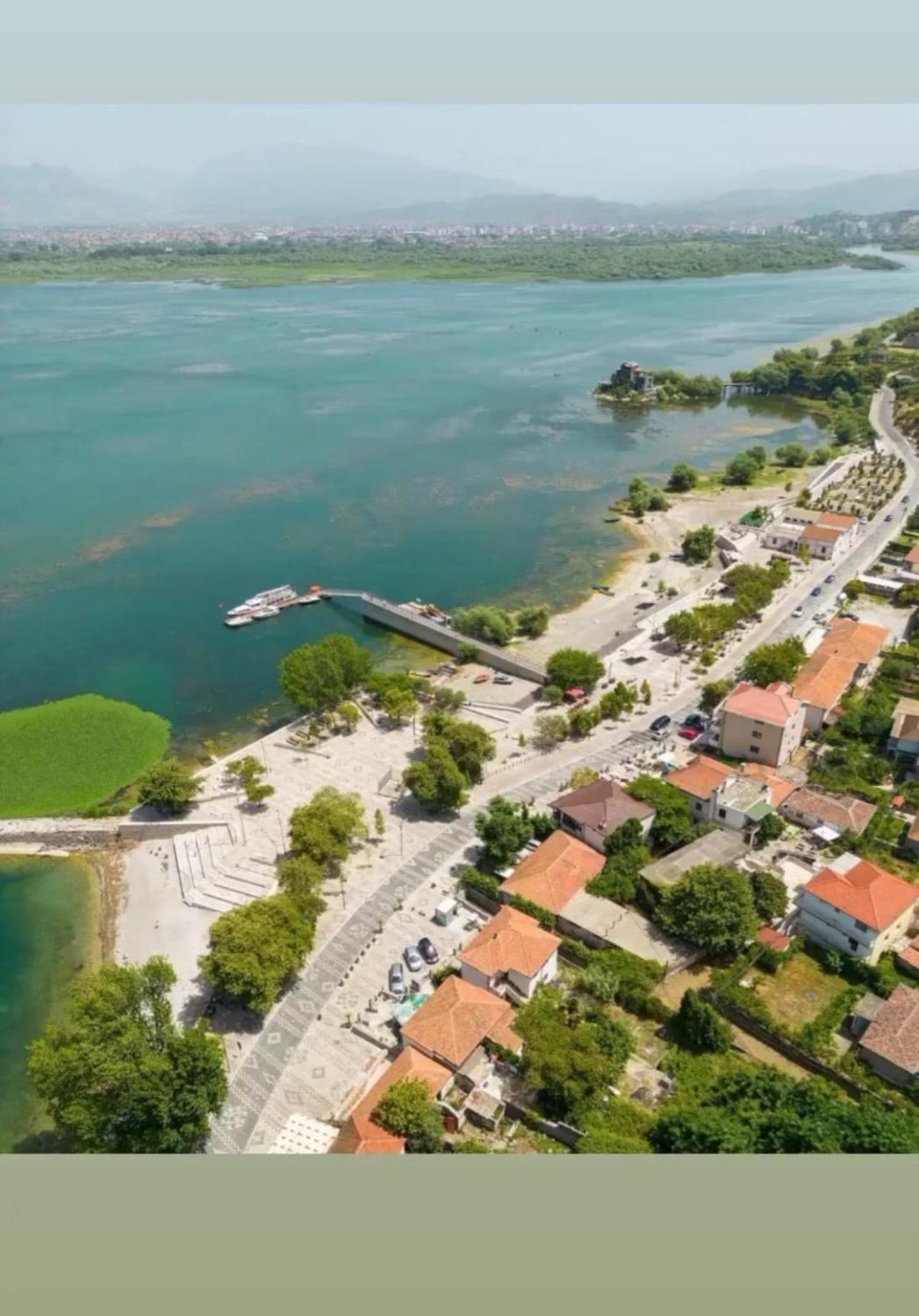 Four Generation Hotel Široka Eksteriør bilde