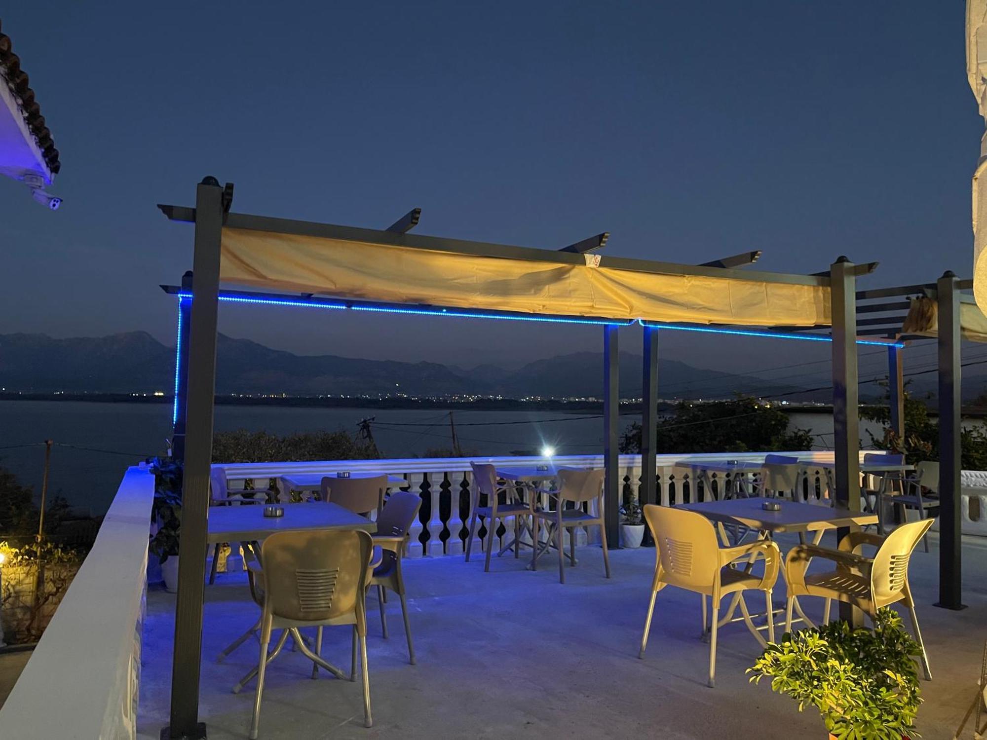 Four Generation Hotel Široka Eksteriør bilde