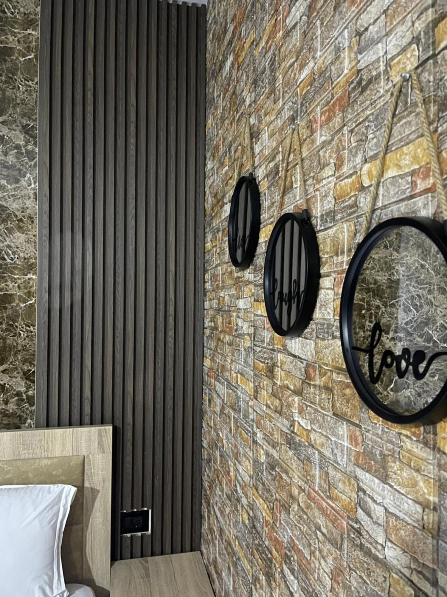 Four Generation Hotel Široka Eksteriør bilde