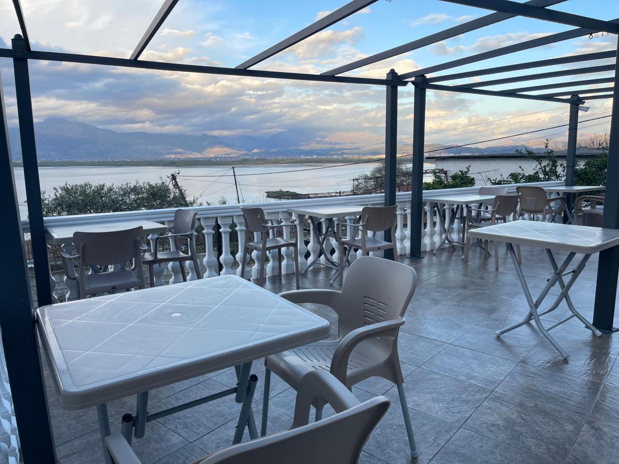 Four Generation Hotel Široka Eksteriør bilde