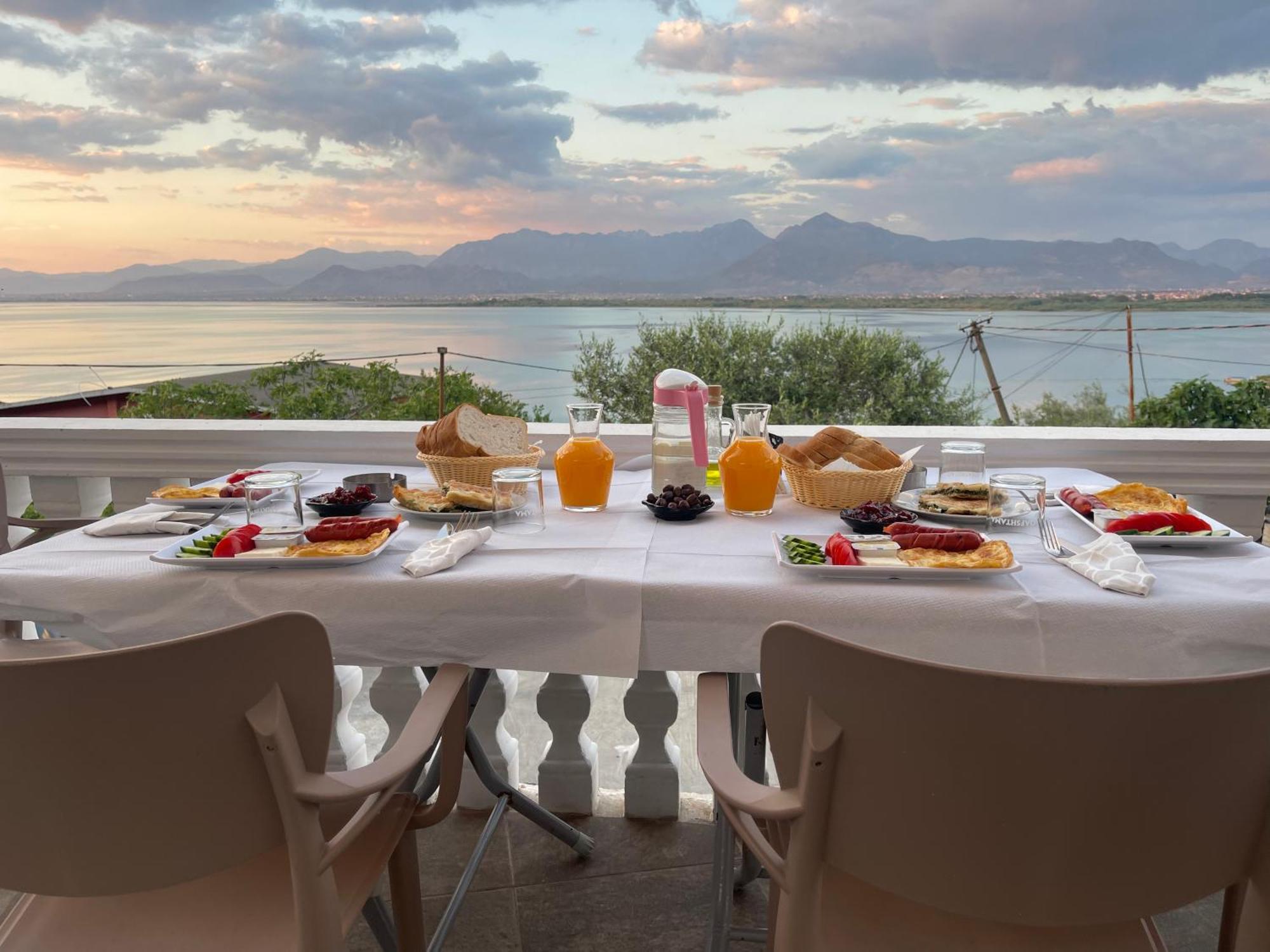 Four Generation Hotel Široka Eksteriør bilde